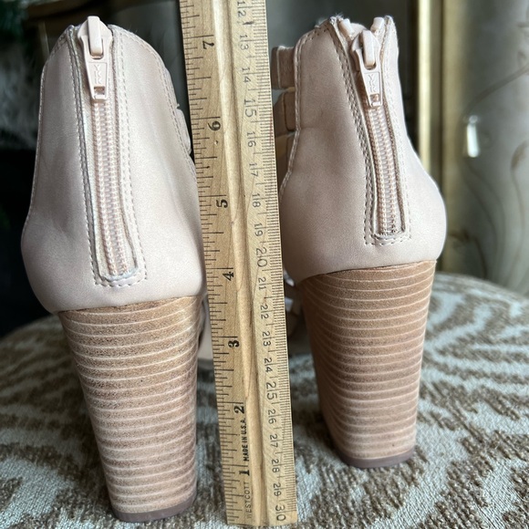 Nude strappy booties sandals - Picture 3 of 13